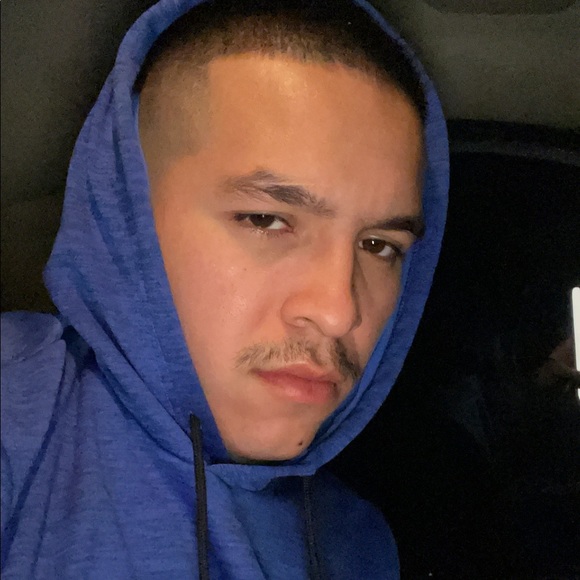 Meet your Posher, Luis - Picture 1 of 1